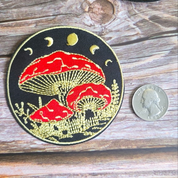 Magic Mushroom Moon Phases Magick New Age Embroidered Iron on Patch. - Picture 2 of 2